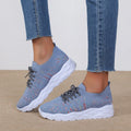 Solid colour women's flying woven pumps with mesh upper, flat heel, round toe, and cross shoulder straps
