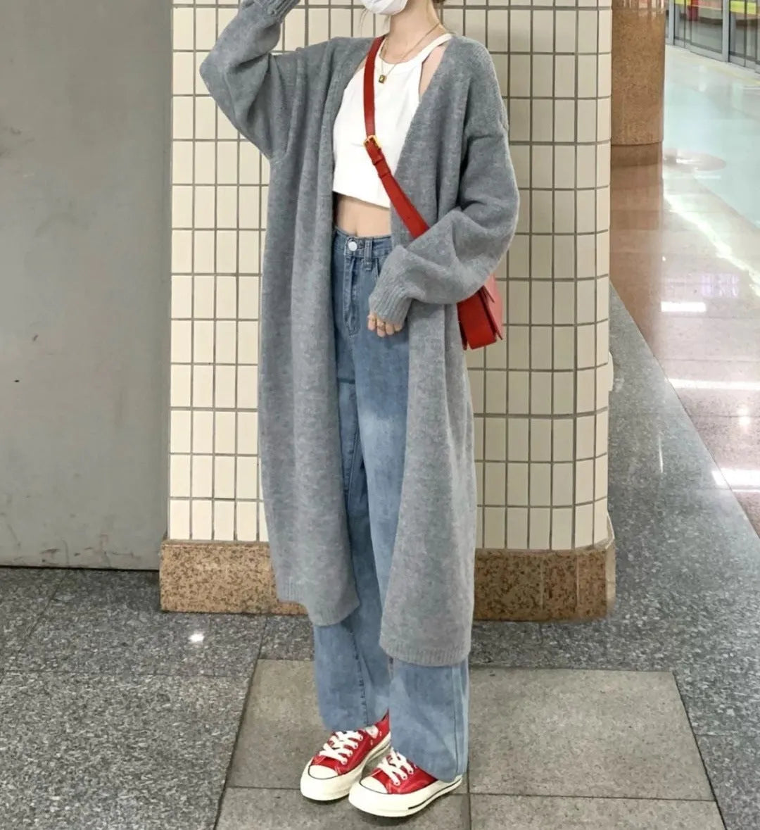 Women's loose chenille knit cardigan in dark grey with 3D effect pattern and long sleeves