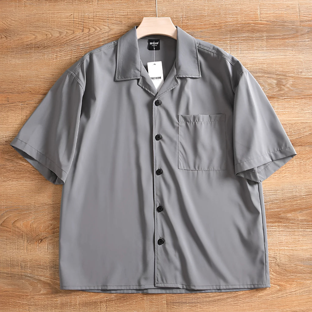 Men's loose short sleeve summer shirt in pure cotton polyester blend with Japanese fresh style