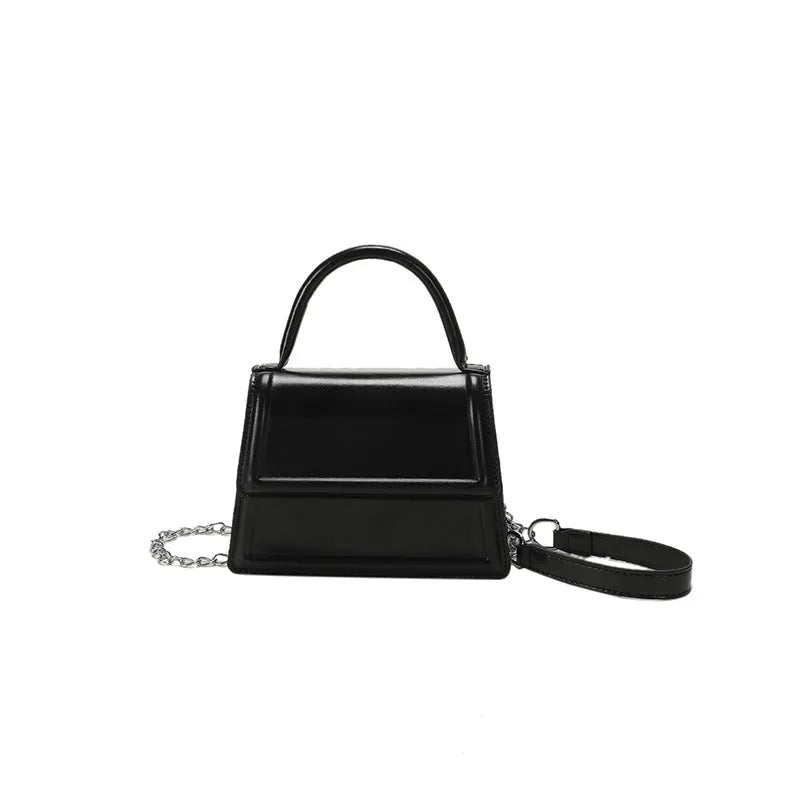 Retro shoulder crossbody bag in horizontal square shape with sewing line detail