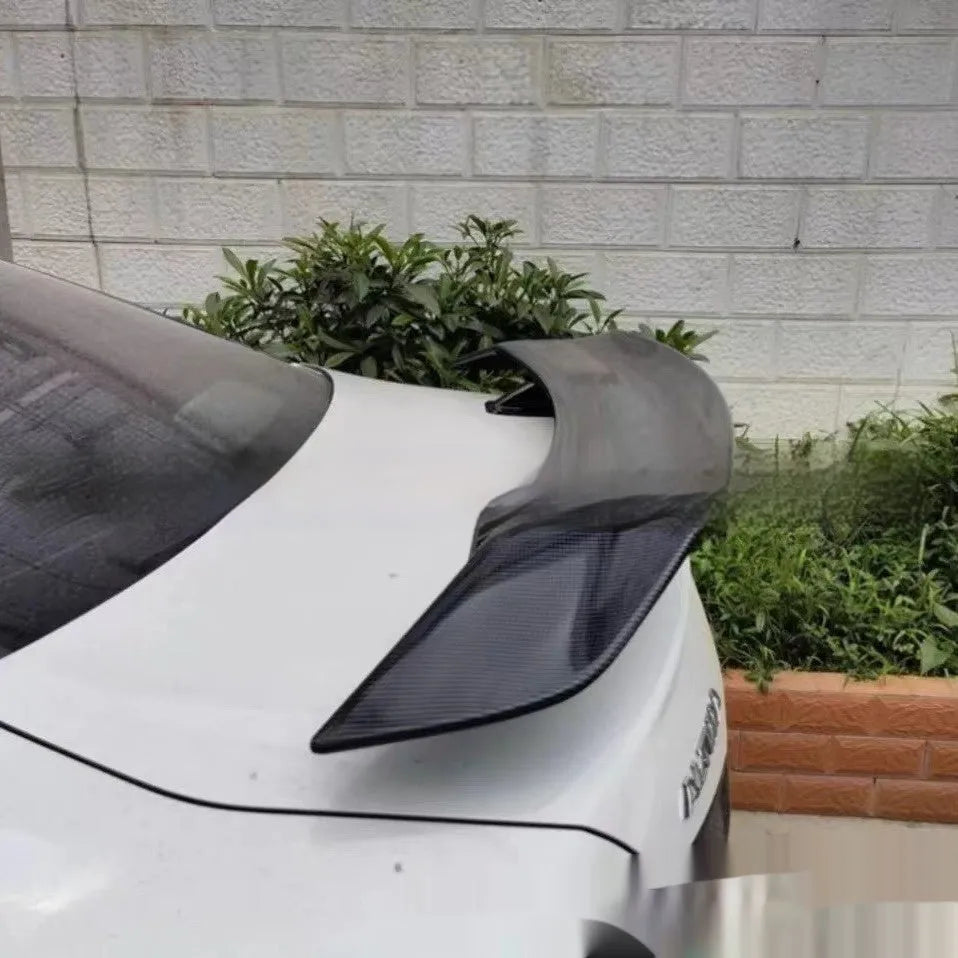 Universal punch-free ABS plastic car spoiler tail wing in multiple colour options