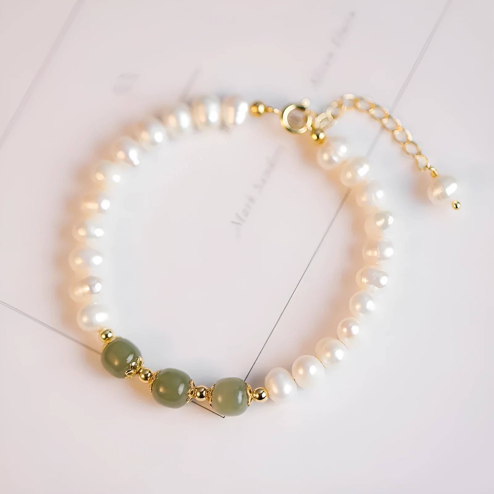 Natural freshwater pearl bracelet with diamond-shaped pearls in Korean style design showing Hetian jade colour options