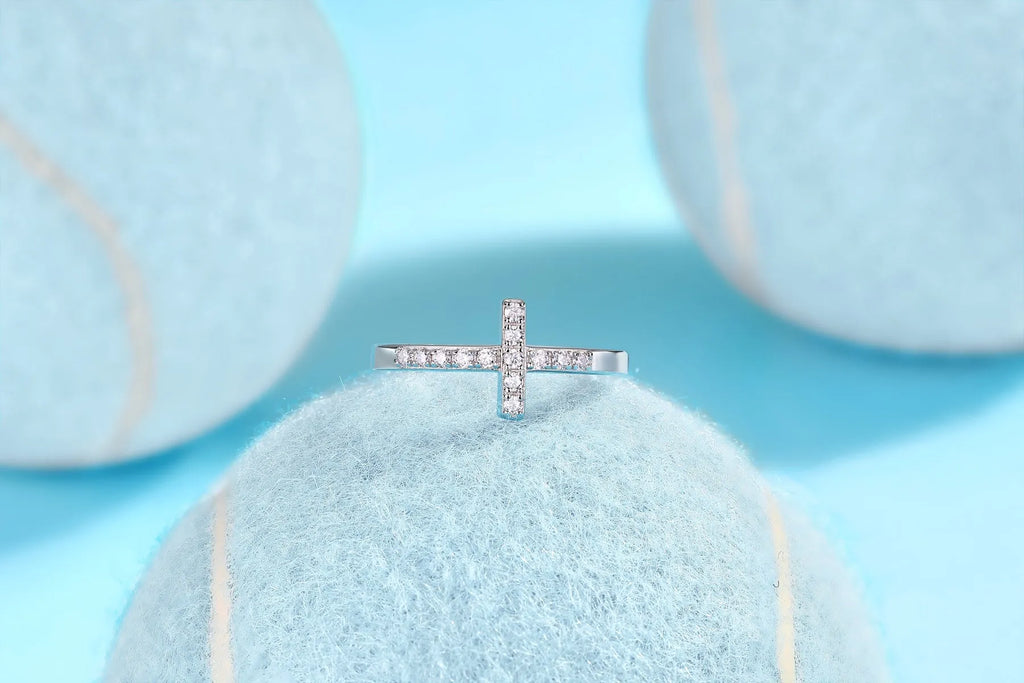 The Holy Light Cross wedding ring set with moissanite stone in gold-plated S925 silver on gift box