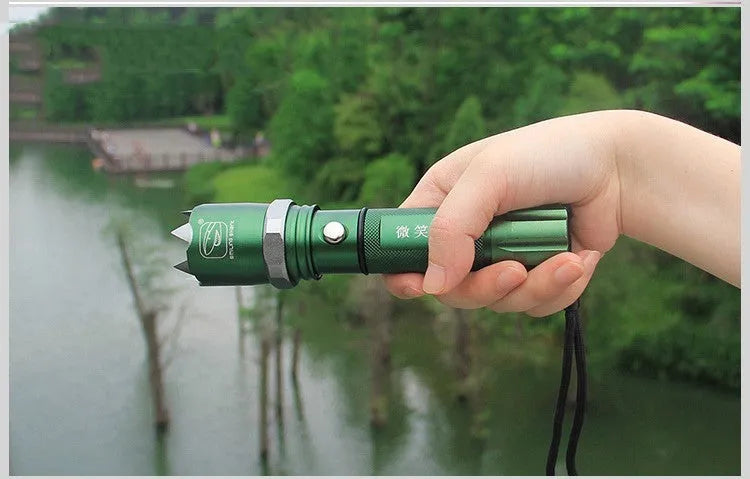 Aluminium alloy rechargeable focusing LED flashlight in black with adjustable beam