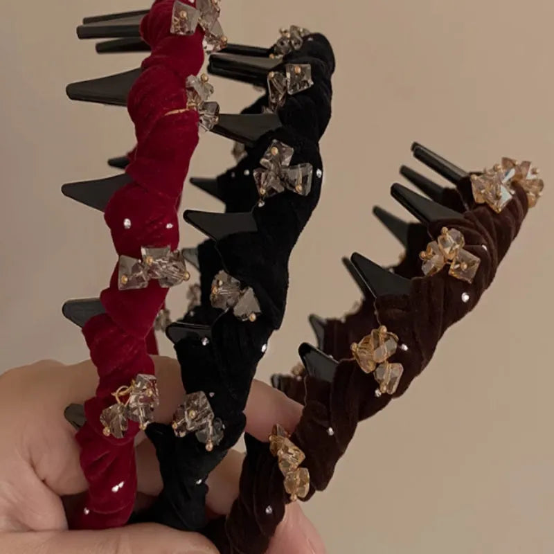 Velvet-lined hairband with crystal wave pressing design in multiple colour options