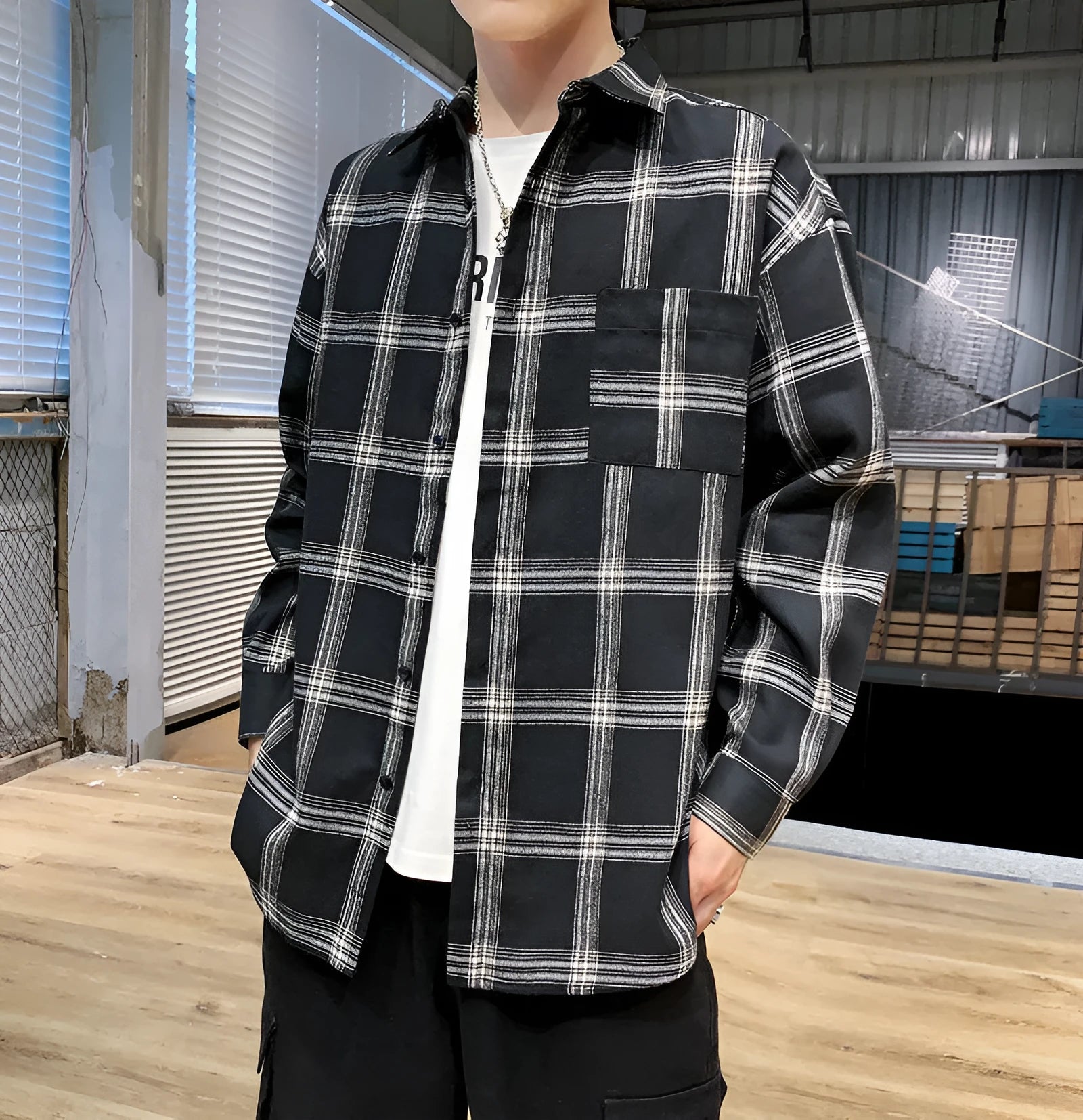 Men's loose fit plaid shirt with long sleeves in polyester fibre, available in black