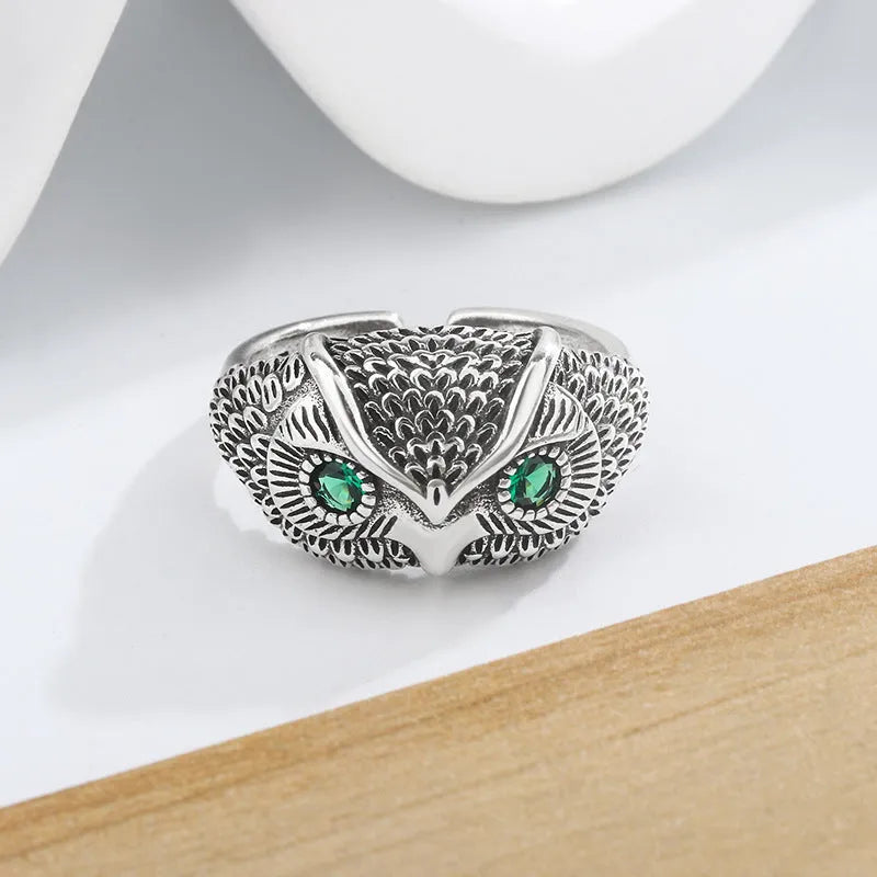 Retro vintage casual owl ring in copper with adjustable opening and blue gemstone finish