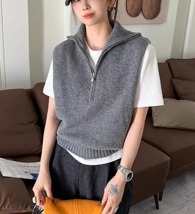 Retro half zipper sleeveless knit vest in polyester mesh fabric showing Japanese casual style
