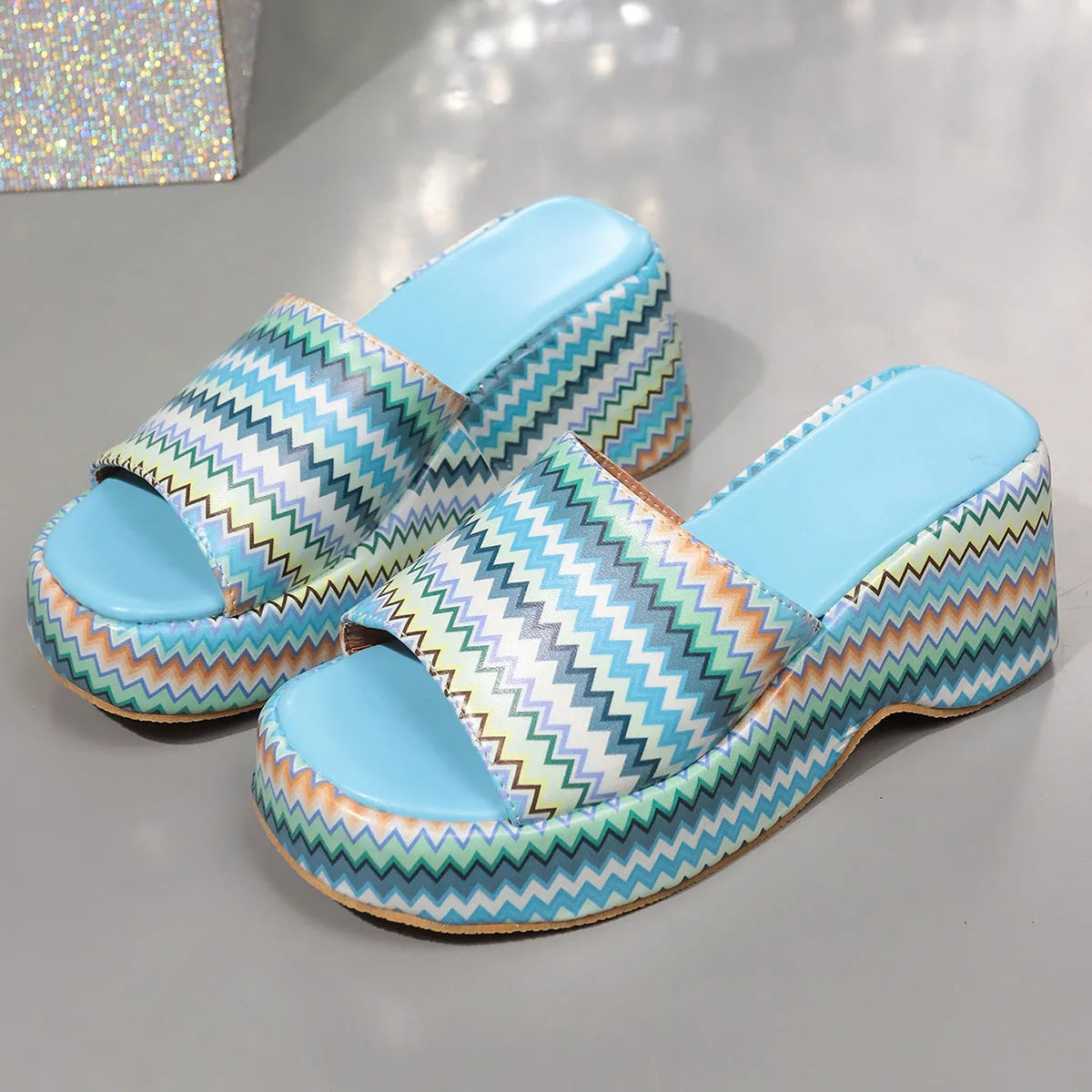 Women's colourful wave print wedge sandals with thick rubber sole and fish mouth toe