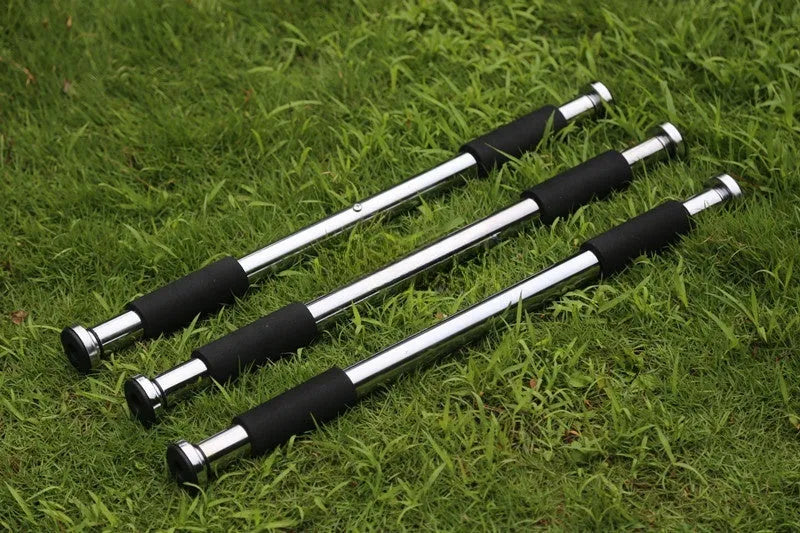 Steel adjustable pull-up bar for door frames with width range 62-100 cm