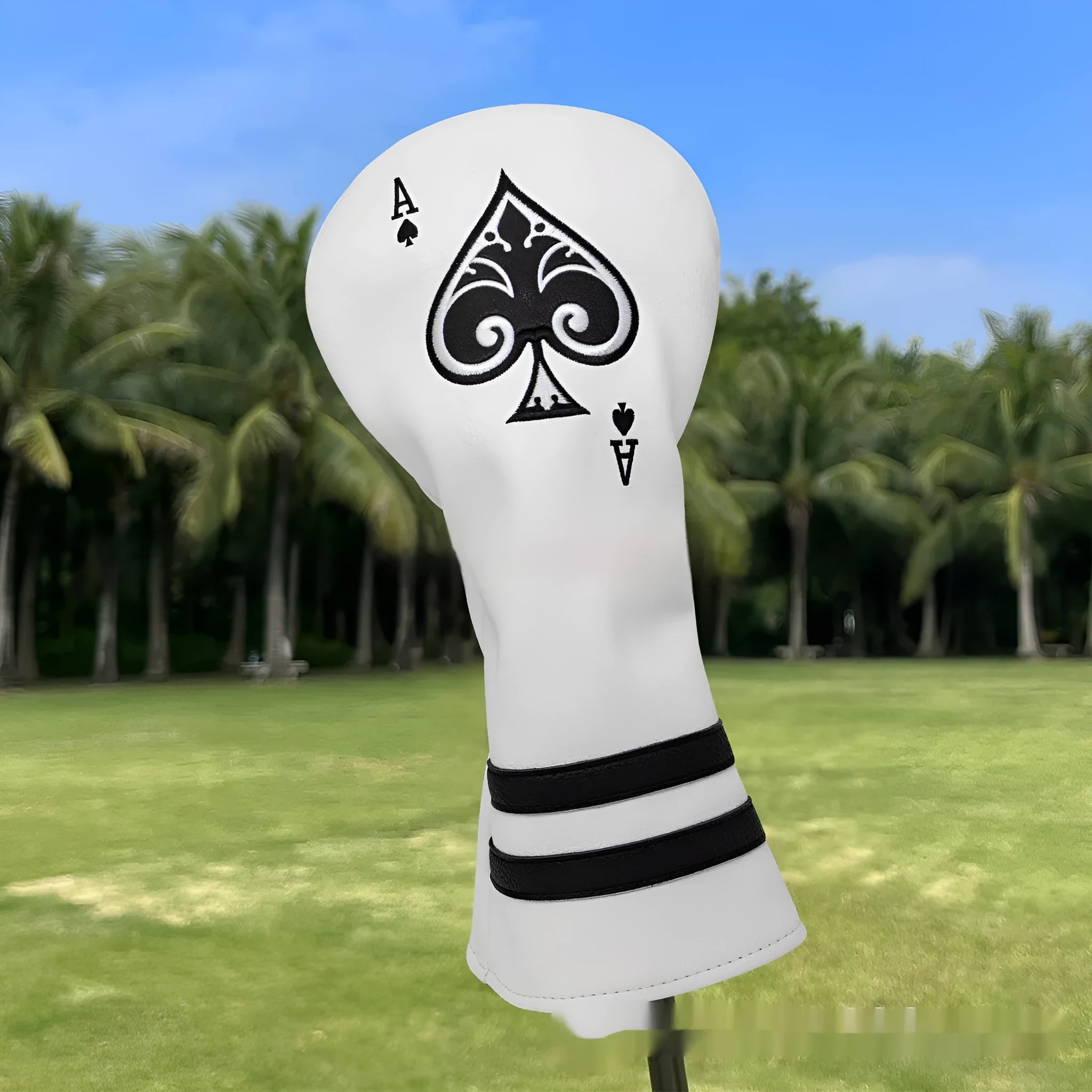 Flexible PU golf putter sleeve for head and shaft protection in one of three colours