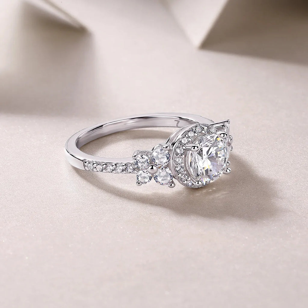 Wedding ring set with 1-carat moissanite in S925 silver platinum-plated ring on gift box