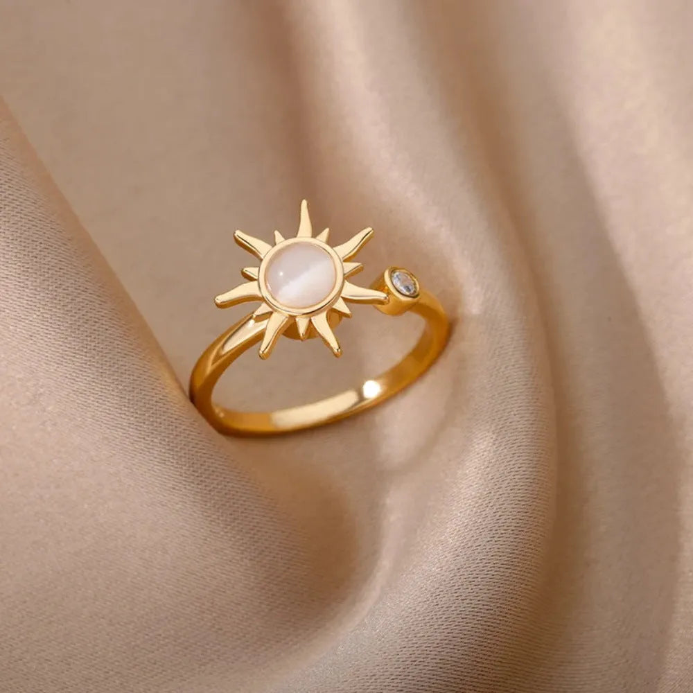Women's simple geometric copper decompression ring with adjustable opening in gold finish