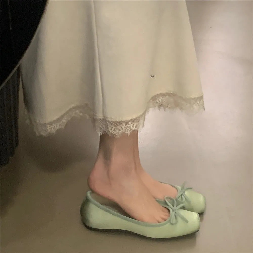 Women's square toe bow satin shoes with hidden heels in solid colour, rubber sole, size 35-40