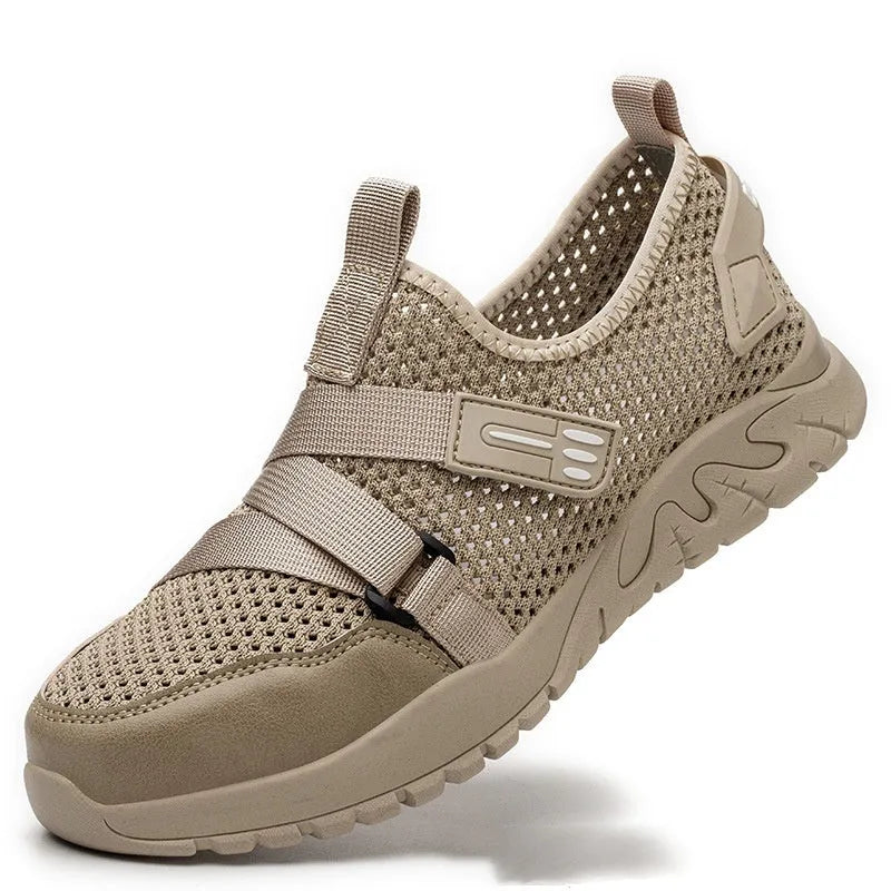 Men's grey anti-smash and anti-puncture work safety shoe with rubber sole.