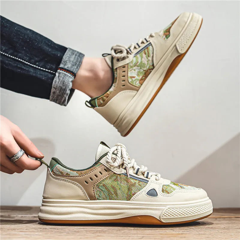 Canvas casual shoes with round toe and flat heel in Milan green or beige colours