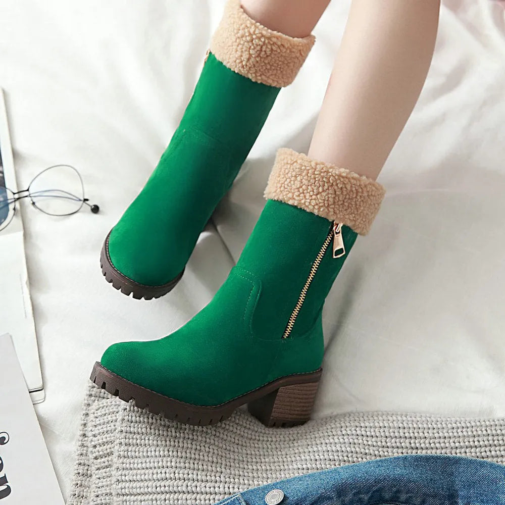 Snow boots with rubber sole and plush lining in black, grey, green, or orange