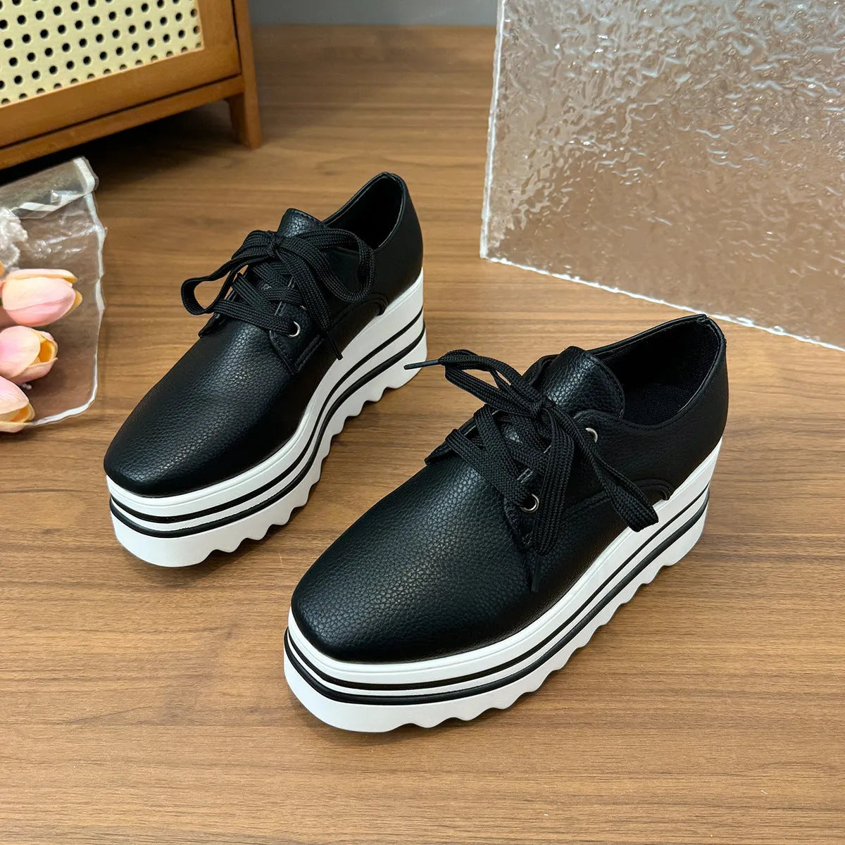 Brogue lace-up square toe platform pumps in white with PU upper and English muffin heel