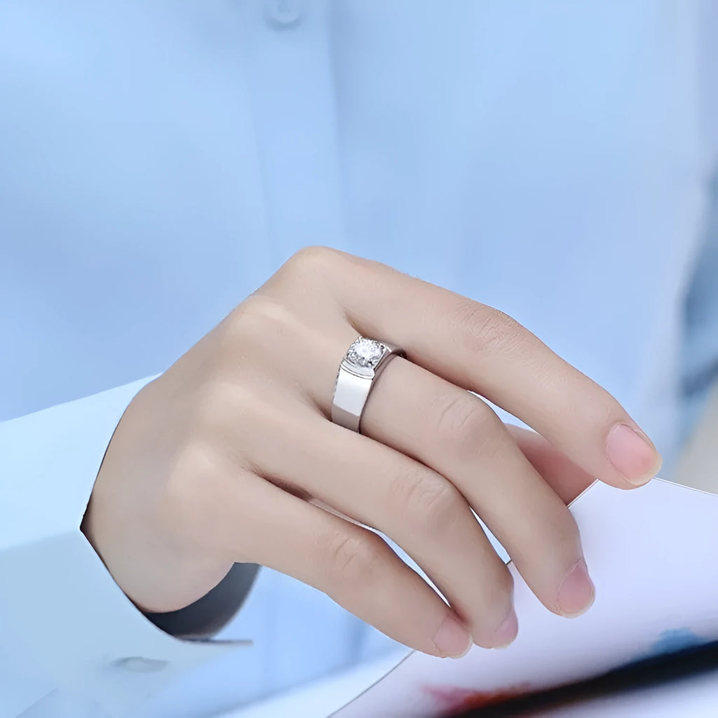 S925 sterling silver men's adjustable moissanite ring with four-claw setting and glossy finish.