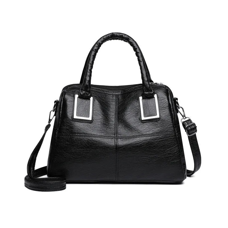Women's square shoulder bag in wear-resistant material with internal organisers