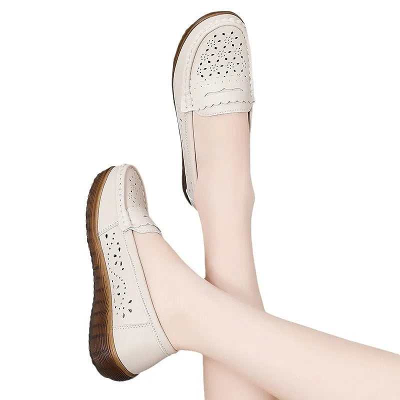 Women's flat shoes with breathable cutout upper, two-layer cowhide, and low heel in beige colour