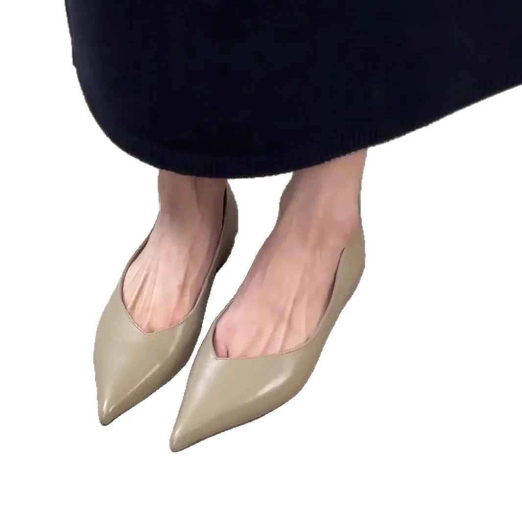 French minimalist pointed toe height increasing flat bottom pumps in solid colour
