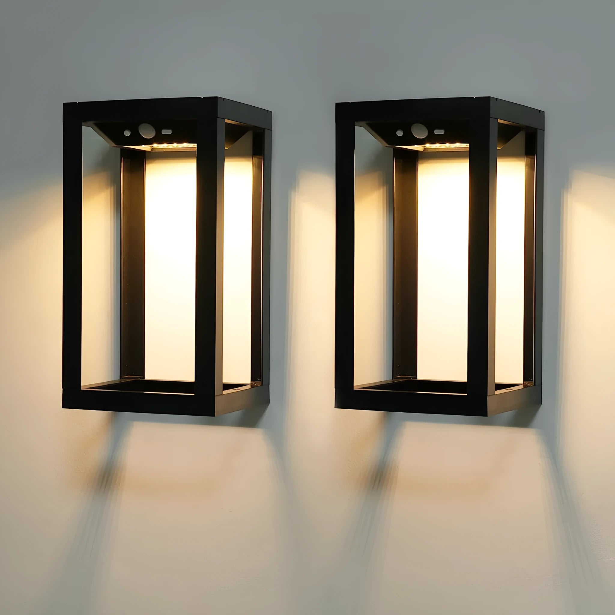 Modern Chinese outdoor solar wall lamp with plastic shell for garden installation
