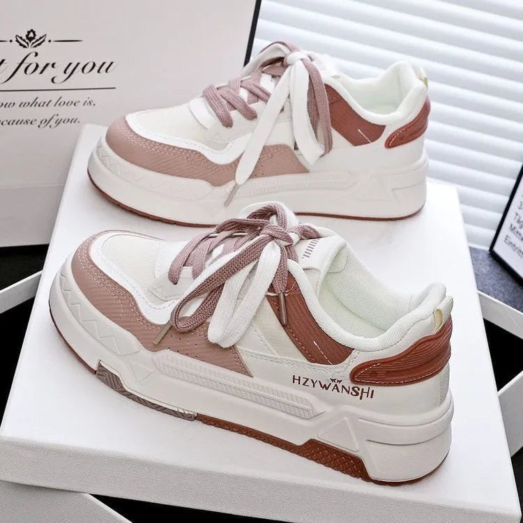 Children's beige board shoes with cross shoulder straps and thick rubber sole, front lace-up fastening