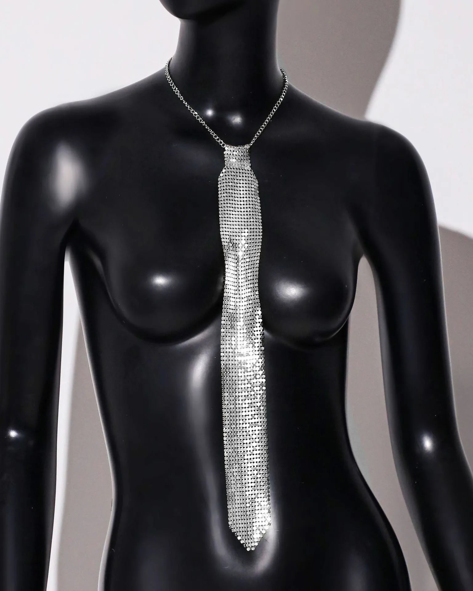 Metal sequins bow tie arrow type 37x5cm electroplated finish silver