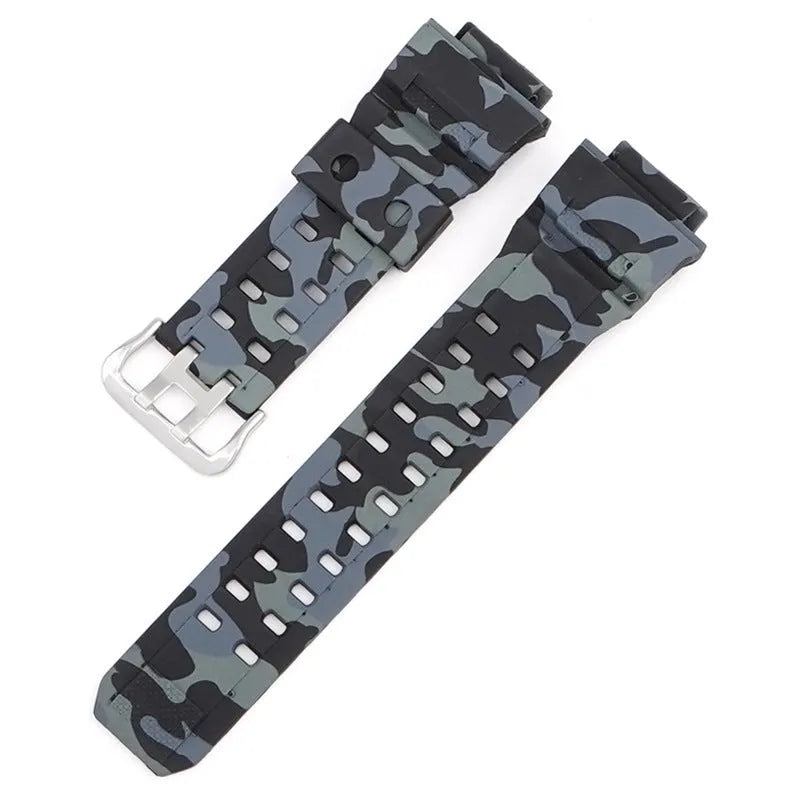 Camouflage pattern TPU watch strap with silver buckle measuring 12+7cm length