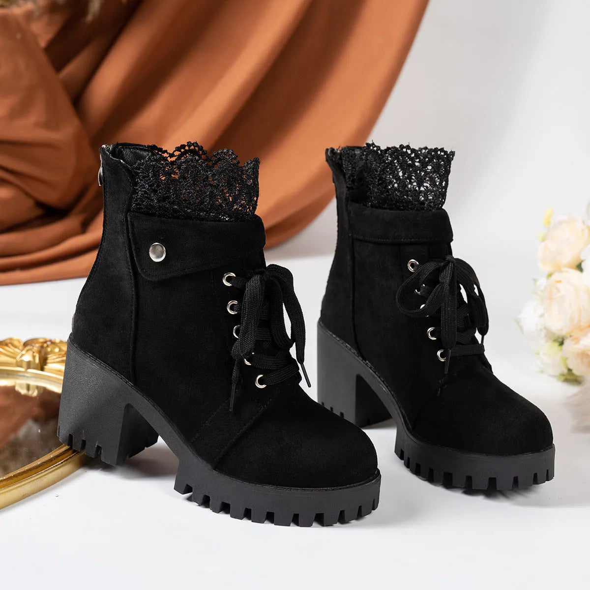 Chunky heel lace-up Martin boots in patent leather with platform sole, three colour options