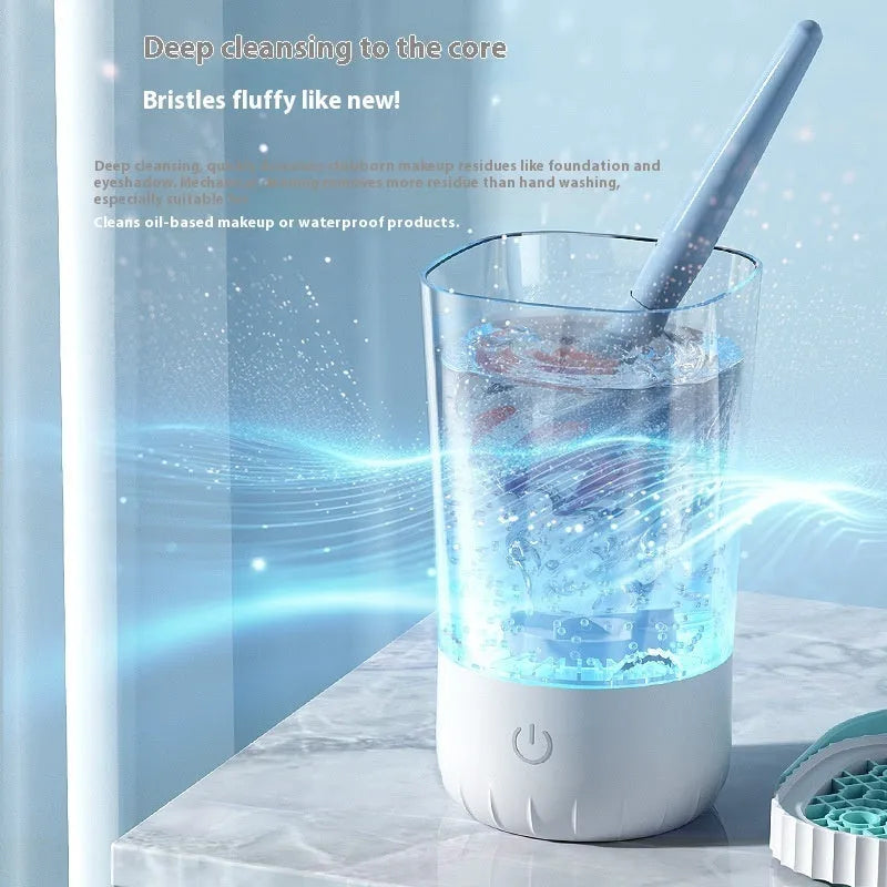 White rechargeable electric makeup brush cleaner with 24 cm plastic housing and USB cable