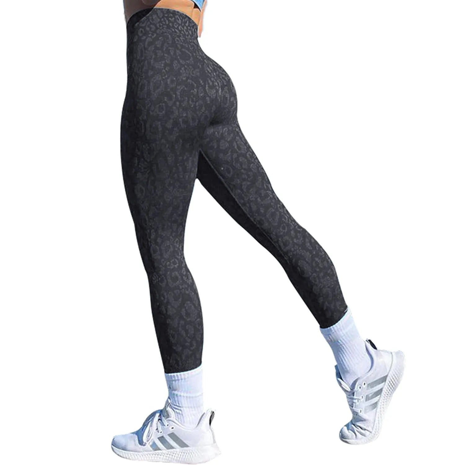 Women's push-up butt leggings in camouflage pattern for gym workouts and yoga