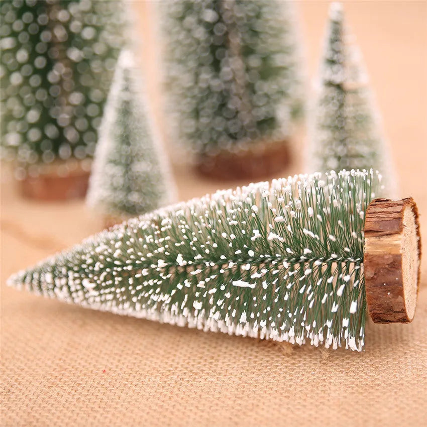 Artificial Christmas pine needle tree decoration in green and white, 15 cm height for tabletop display