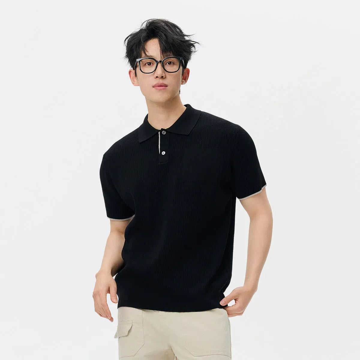 Men's summer business casual sweater with contrast colour lapels, short sleeves, solid colour, polyester fabric