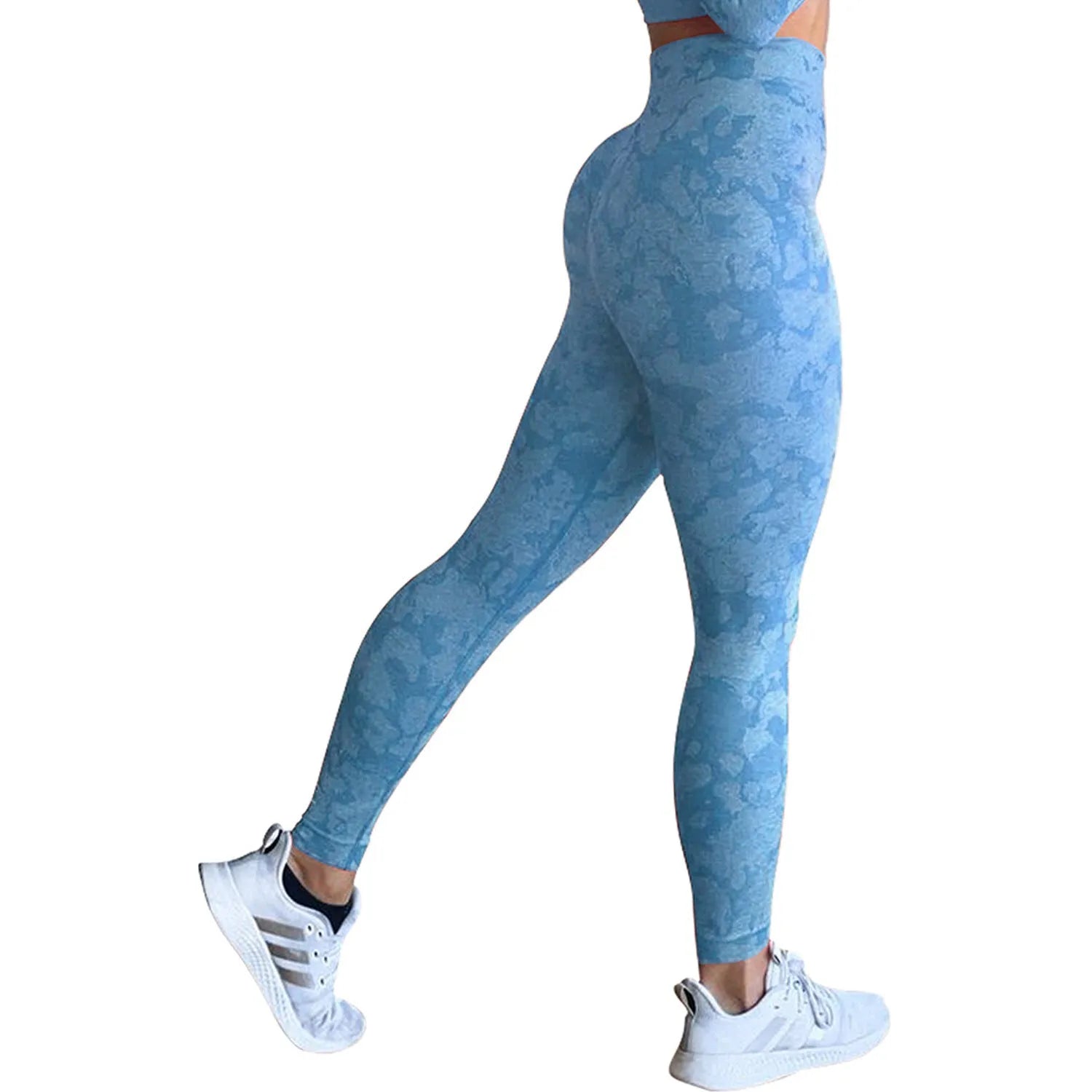 Women's push-up butt leggings in camouflage pattern for gym workouts and yoga