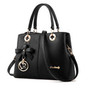 Retro fashion handbag in PU leather with shoulder strap and zipper opening