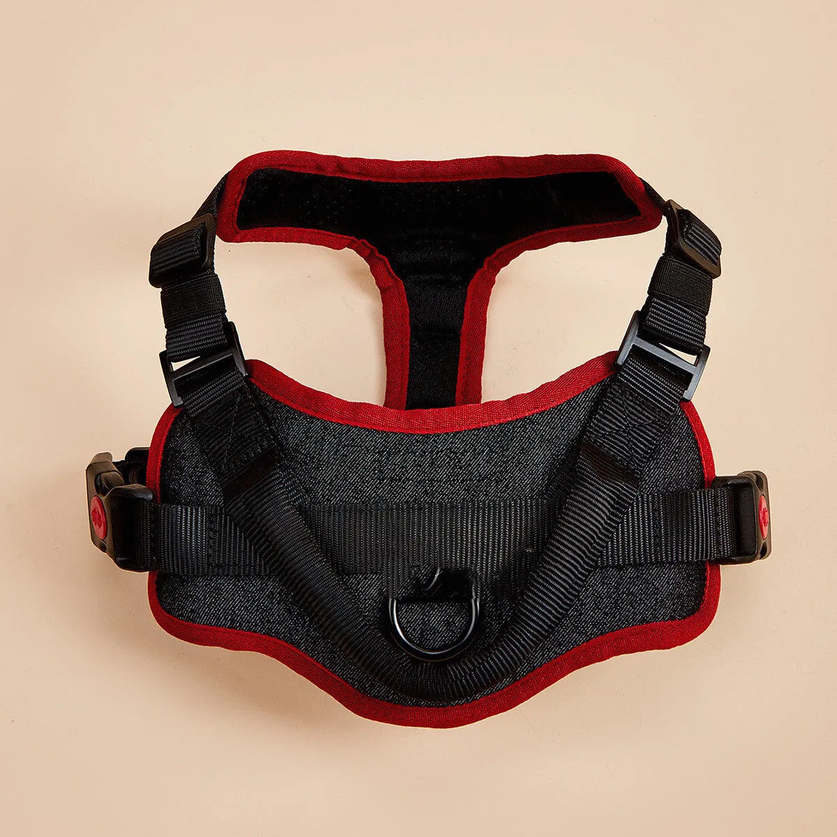 Reflective no pull dog harness in nylon with adjustable chest strap and soft padded vest