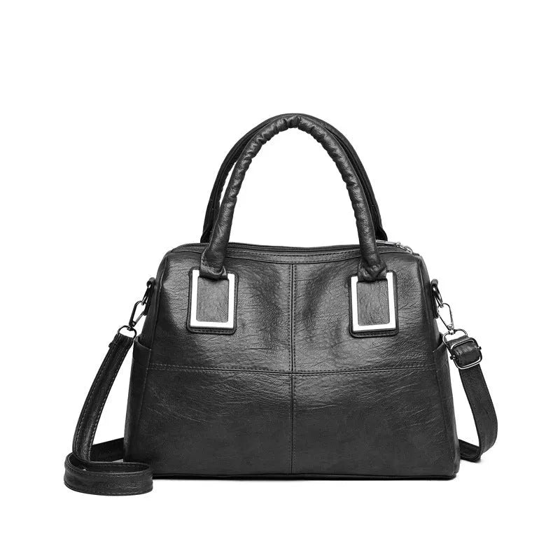 Women's square shoulder bag in wear-resistant material with internal organisers