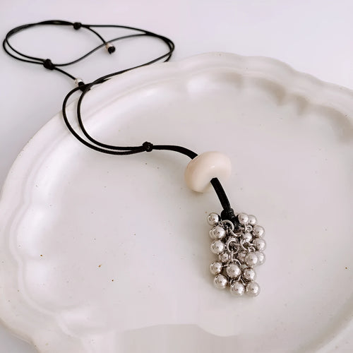 Alloy ring pendant necklace on clavicle chain in silver colour geometric round shape