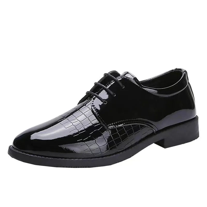 Autumn men's British style leather shoes low top round toe metal detail black 3303