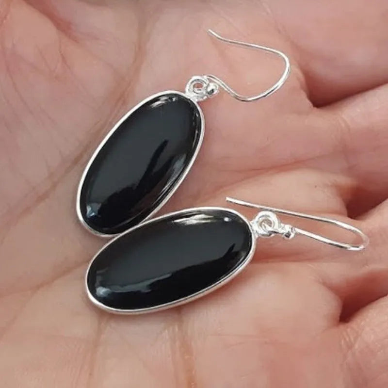 Women's geometric earrings with black oval agate pendant and 925 silver electroplated finish