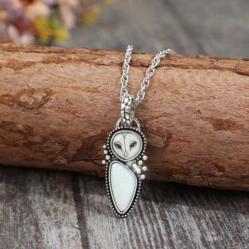 Vintage owl pendant necklace with turquoise alloy finish on zinc alloy cross chain