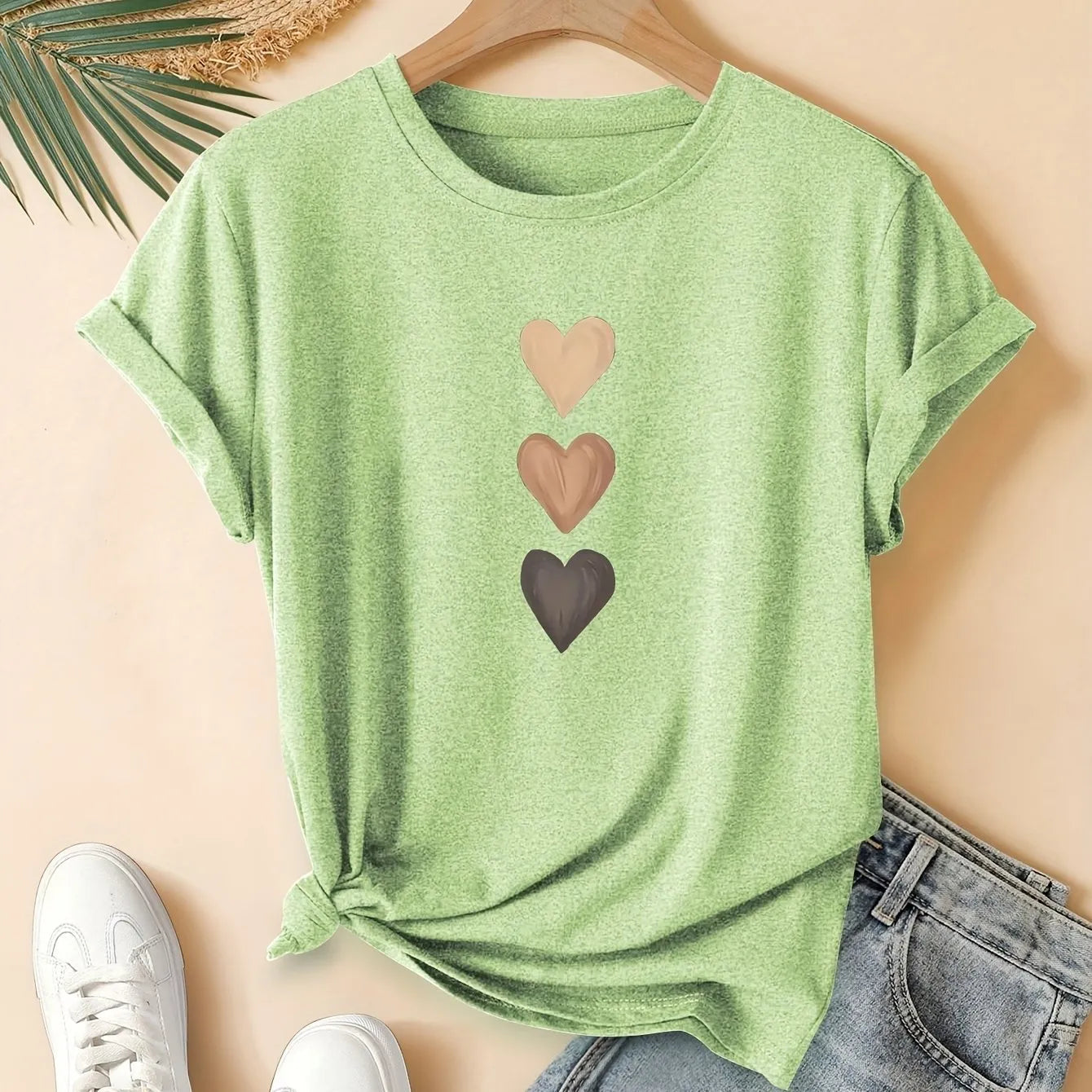 Chinese style art retro graphic print on a women's pure cotton short sleeve round neck T-shirt.