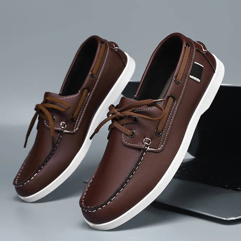 Men's British style casual shoes in artificial PU with flat heel and round toe