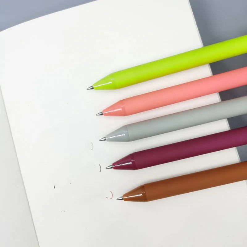 Candy colour gel pen with 0.5mm fine tip and plastic shell body in assorted colours