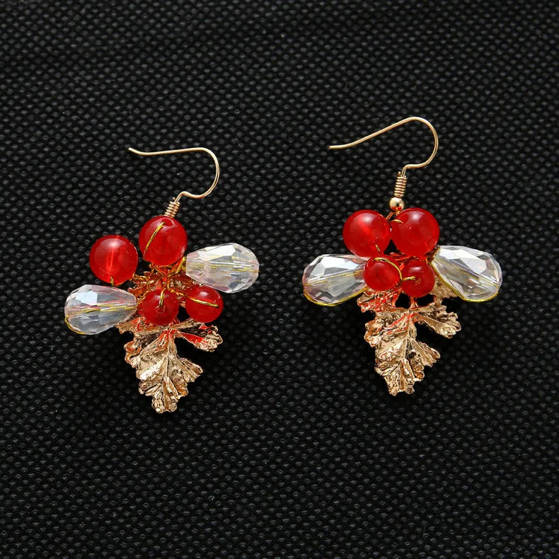 Costume jewelry set including wedding bride headdress and hair ornaments arranged together