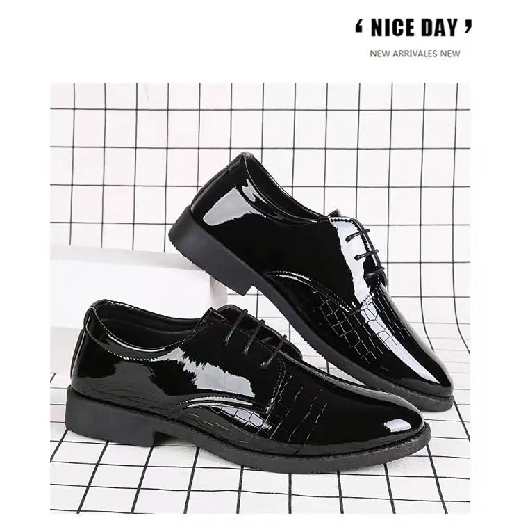 Autumn men's British style leather shoes low top round toe metal detail black 3303