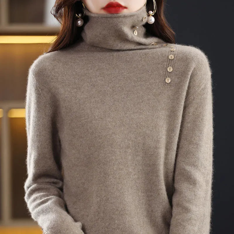 Slim fit knitted bottoming shirt with 3D pattern in core-spun yarn, shown in multiple colour options