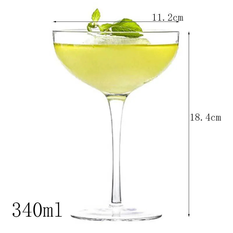 Transparent lead-free glass cocktail glass with seamless flat base and satin-board wall design